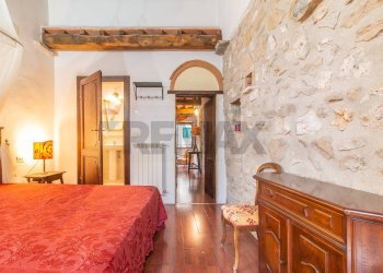 Camera / camera da letto - Trilocale Via della Bubbolina
 
9, Semproniano - foto 39