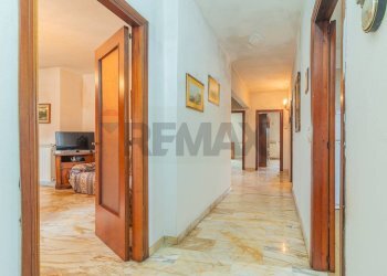 Hall / corridoio - Quadrilocale Via Giuseppe Botarelli
 
25, Ischia di Castro - foto 4