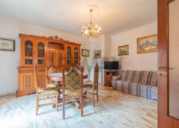 Sala da pranzo - Quadrilocale Via Giuseppe Botarelli
 
25, Ischia di Castro - foto 6