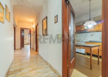 Hall / corridoio - Quadrilocale Via Giuseppe Botarelli
 
25, Ischia di Castro - foto 13