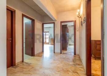 Hall / corridoio - Quadrilocale Via Giuseppe Botarelli
 
25, Ischia di Castro - foto 14