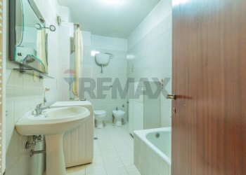 Bagno - Quadrilocale Via Giuseppe Botarelli
 
25, Ischia di Castro - foto 16