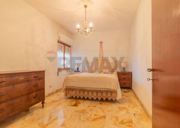 Camera / camera da letto - Quadrilocale Via Giuseppe Botarelli
 
25, Ischia di Castro - foto 21