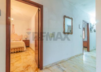 Hall / corridoio - Quadrilocale Via Giuseppe Botarelli
 
25, Ischia di Castro - foto 22