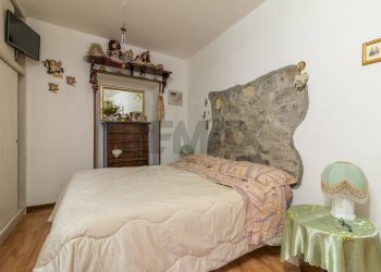 Camera / camera da letto - Quadrilocale Via monte rosa
 
1, Semproniano - foto 10