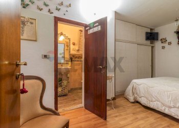 Camera / camera da letto - Quadrilocale Via monte rosa
 
1, Semproniano - foto 13