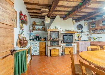 Cucina - Quadrilocale Via monte rosa
 
1, Semproniano - foto 17