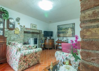 Soggiorno - Quadrilocale Via monte rosa
 
1, Semproniano - foto 26