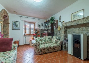 Soggiorno - Quadrilocale Via monte rosa
 
1, Semproniano - foto 28