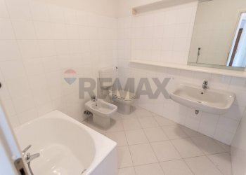 Bagno - Casa semi indipendente Via Giuseppe Giusti
 
1, Fidenza - foto 19