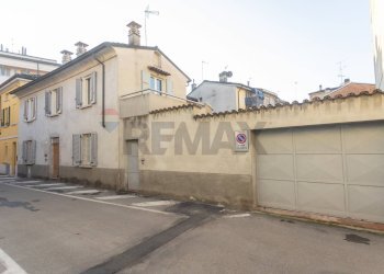 Edificio all\'aperto - Casa semi indipendente Via Giuseppe Giusti
 
1, Fidenza - foto 27