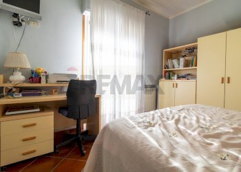 Camera / camera da letto - Trilocale Via Rumenia
 
193/C, Pomezia - foto 6