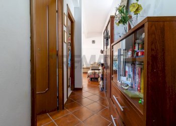 Hall / corridoio - Trilocale Via Rumenia
 
193/C, Pomezia - foto 7