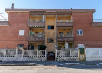 Edificio all\'aperto - Trilocale Via Rumenia
 
193/C, Pomezia - foto 16