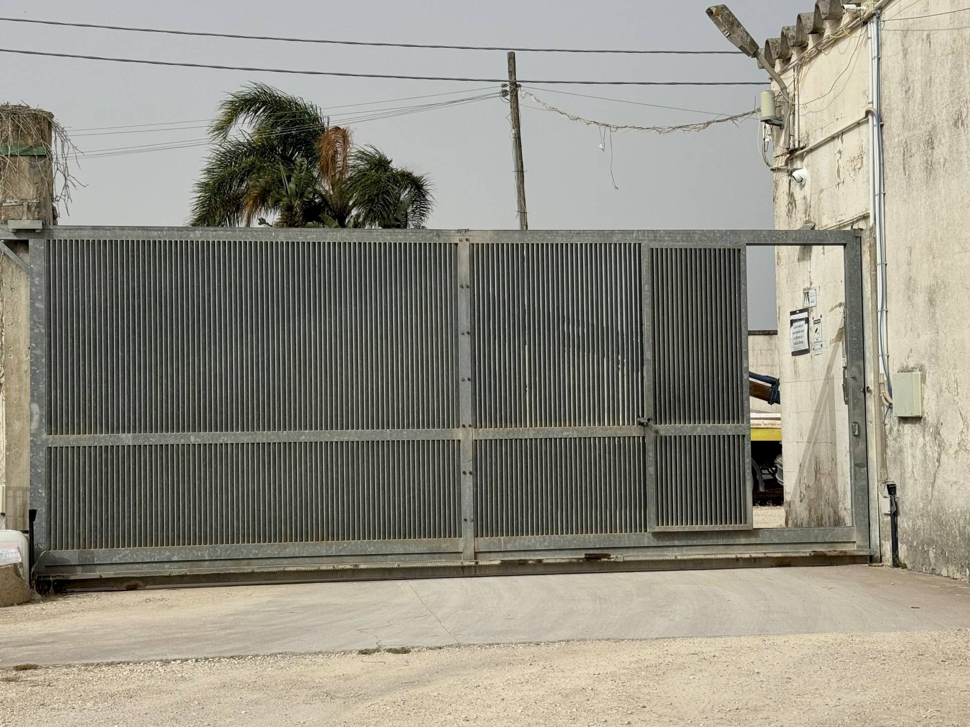 Foto 3 - Capannone via Italo Calvino
 
6, Lecce - foto 3