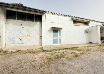 Foto 4 - Capannone via Italo Calvino
 
6, Lecce - foto 4