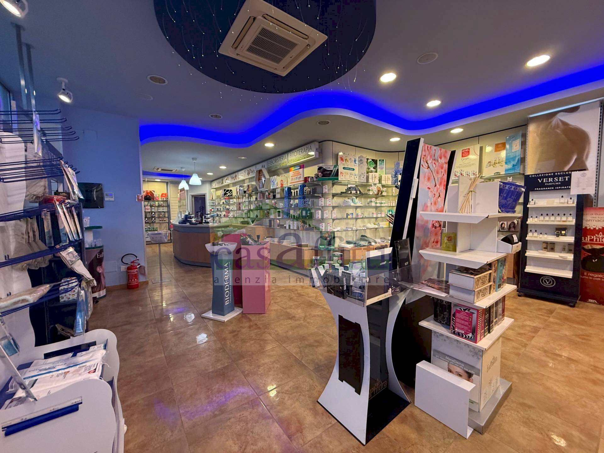 Foto 3 - Attività Commerciale Via Papa Giovanni Paolo II
 
7, Chieti - foto 3