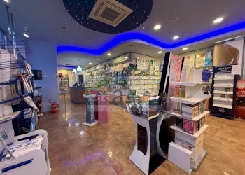 Foto 3 - Commercial Activity Via Papa Giovanni Paolo II
 
7, Chieti - photo 3