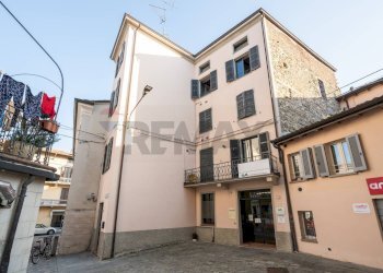 Edificio all\'aperto - Bilocale Vicolo del Quartiere
 
1-3, Langhirano - foto 2