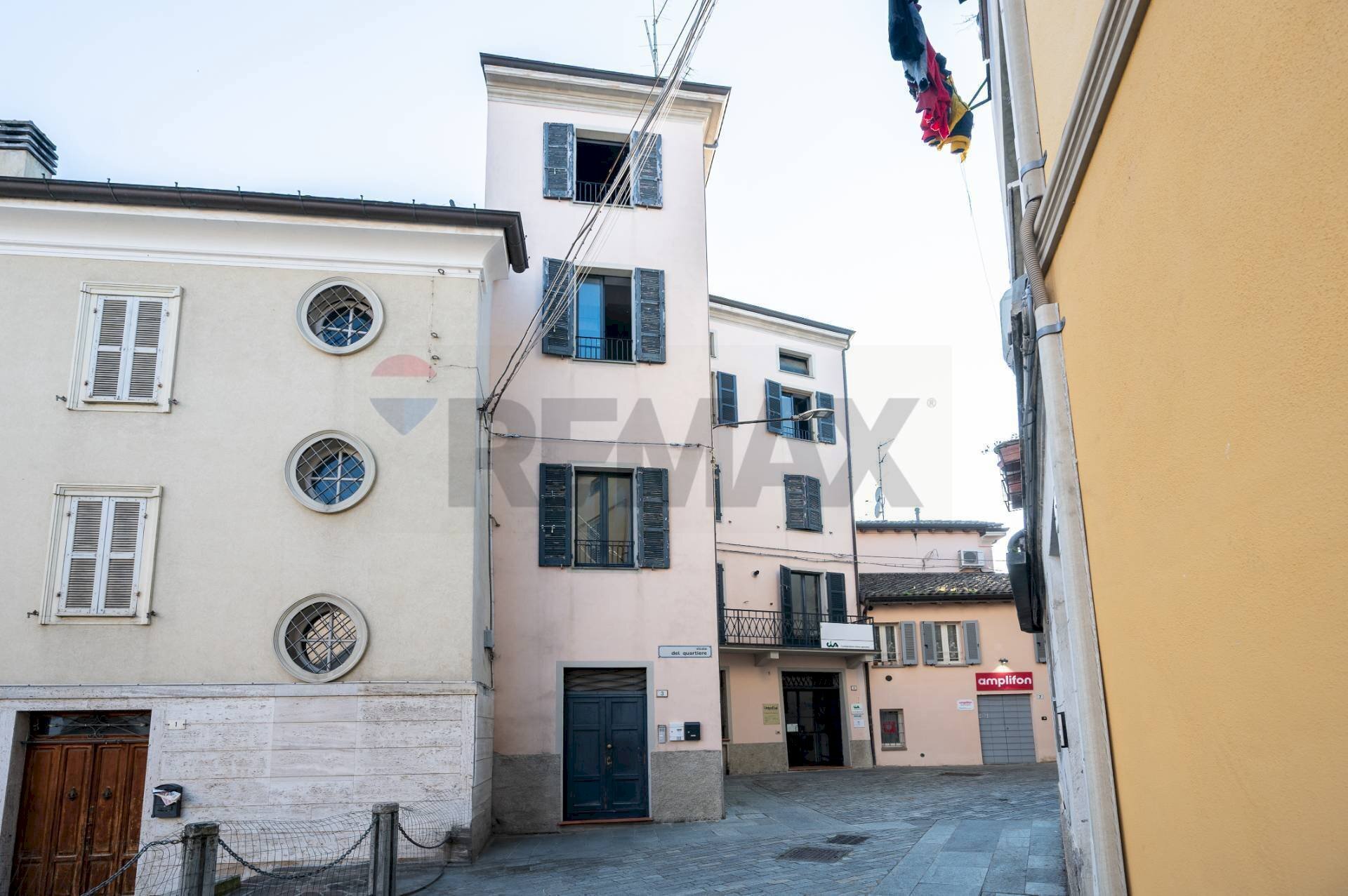 Edificio all\'aperto - Two-room apartment Vicolo del Quartiere
1-3, Langhirano - photo 2