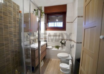 Bagno - Quadrilocale VIA CAVOUR
 
8, Carnate - foto 13