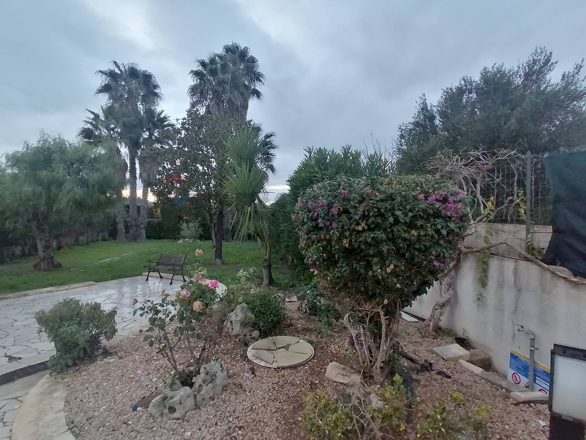 Giardino - Villa via Saragat
 
47, Comiso - foto 2