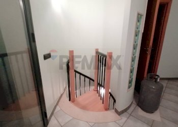 Ricezione / Lobby - Villa via Saragat
 
47, Comiso - foto 32