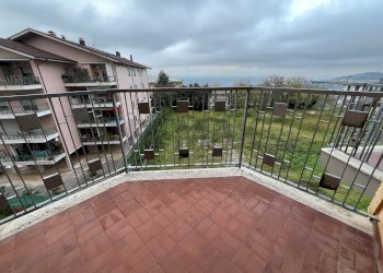 Balcone - Quadrilocale Via Arenazze
 
6, Chieti - foto 10