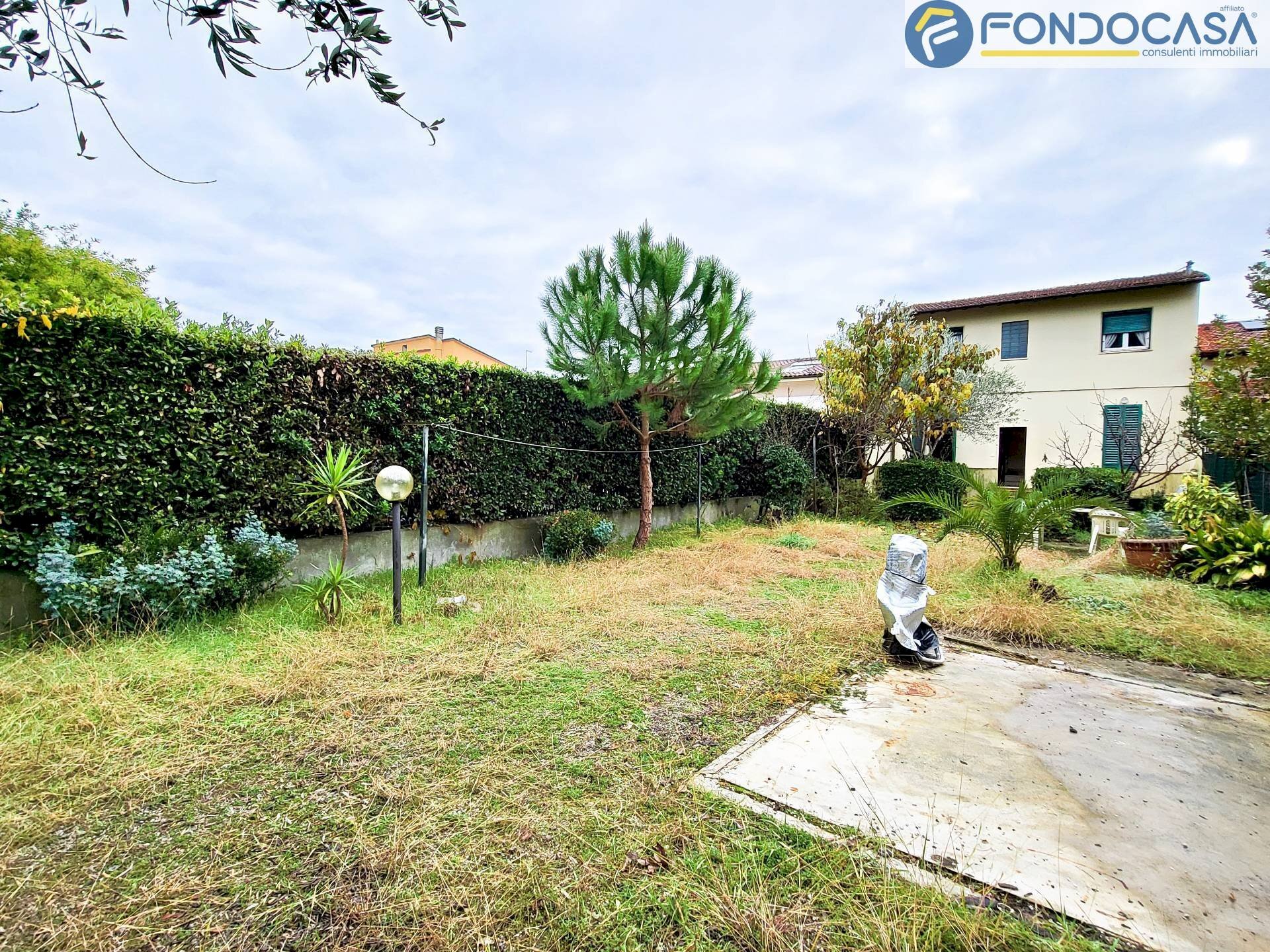 esterno - Villa a Schiera Viale Roma
 
273, Pietrasanta - foto 2