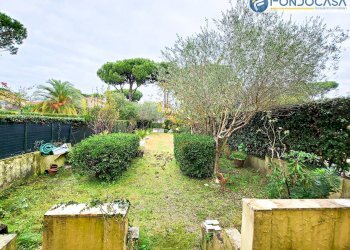 esterno - Villa a Schiera Viale Roma
 
273, Pietrasanta - foto 4