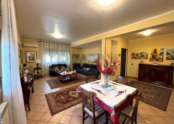 Sala da pranzo - Villa PASSAGGIO S.7
 
4, Palermo - foto 34