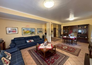 Sala da pranzo - Villa PASSAGGIO S.7
 
4, Palermo - foto 35