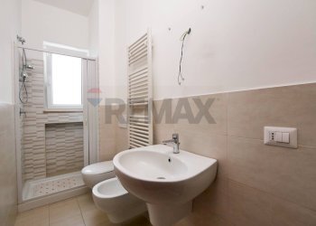 Bagno - Quadrilocale Via Leonardo Da Vinci
 
36, Valenzano - foto 10