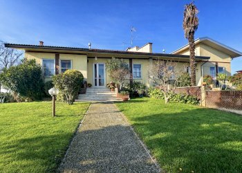 Foto 1 - Casa semi indipendente Via Capovilla
 
42, Noventa Vicentina - foto 1