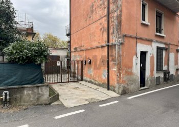 Edificio all\'aperto - Trilocale Via Roma
 
21, Dormelletto - foto 2