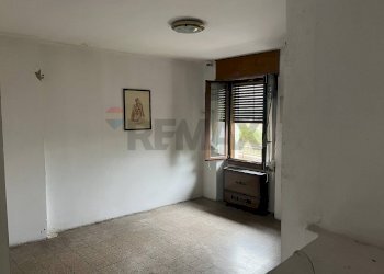 Stanza vuota - Trilocale Via Roma
 
21, Dormelletto - foto 8