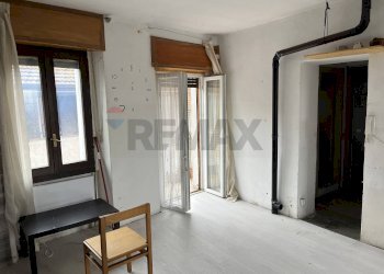 Sala da pranzo - Trilocale Via Roma
 
21, Dormelletto - foto 14