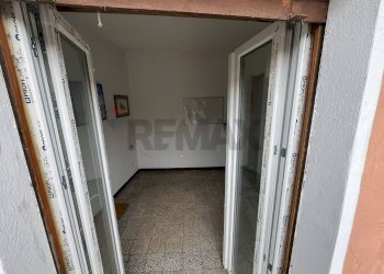 Stanza vuota - Trilocale Via Roma
 
21, Dormelletto - foto 22