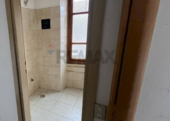 SECONDO BAGNO - Trilocale Via Roma
 
21, Dormelletto - foto 26