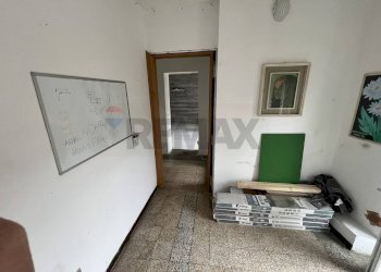 Hall / corridoio - Trilocale Via Roma
 
21, Dormelletto - foto 27