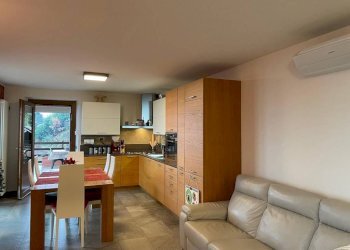 Salone - Trilocale via Piazze, 5, Cenate Sopra - foto 1