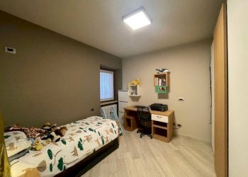 Camera da letto - Trilocale via Piazze, 5, Cenate Sopra - foto 19