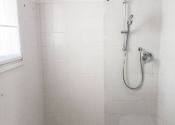 Bagno - Quadrilocale via Massimo d'Azeglio, 24C, Bologna (zona Centro Storico) - foto 13