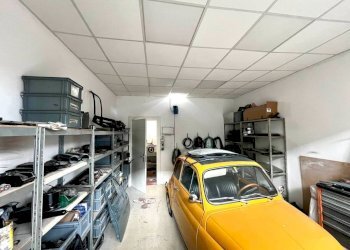 Magazzino - Shed via Ugo La Malfa, None - photo 13