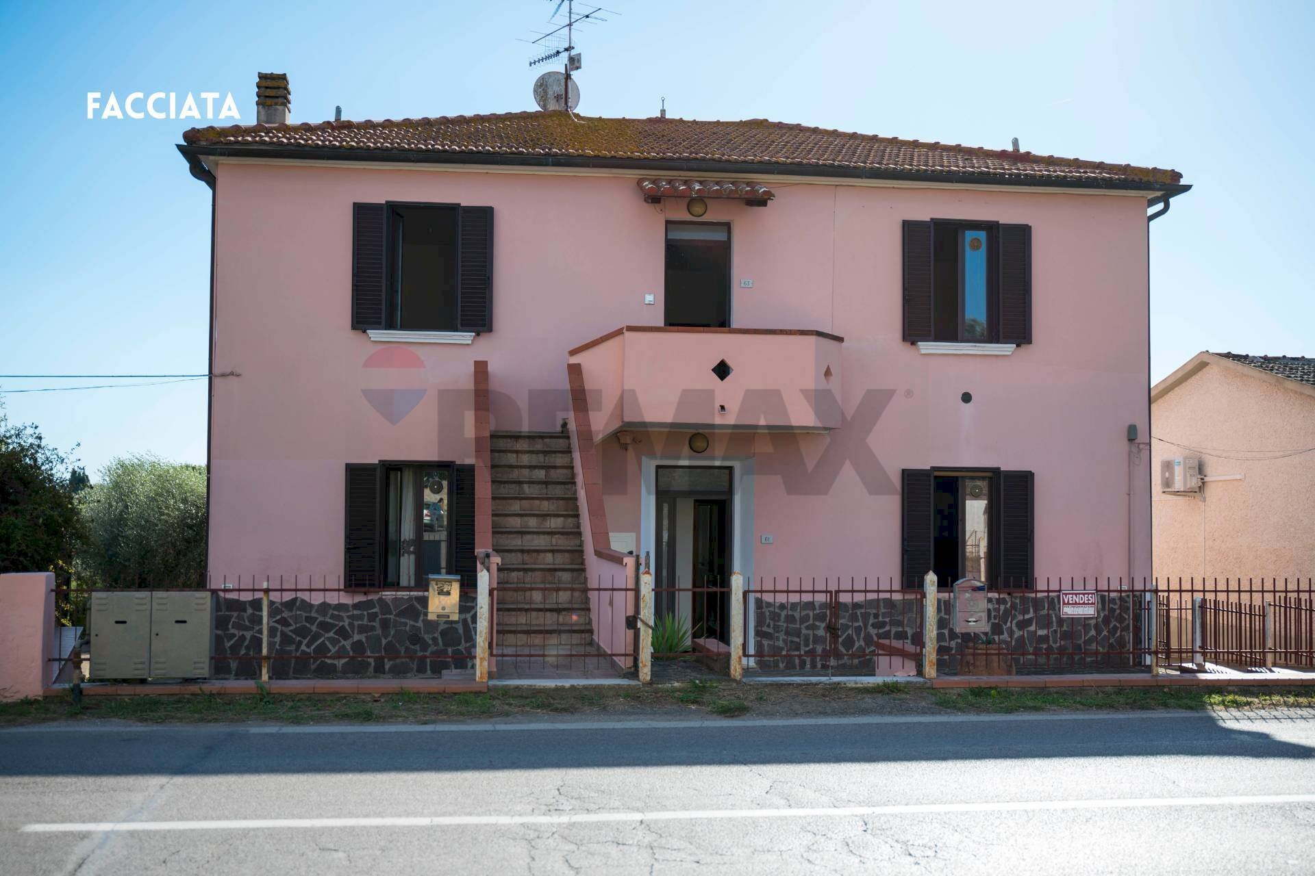 FACCIATA - Semi-detached house VIA DELLA COLLACCHIA
 
61, Roccastrada - photo 1