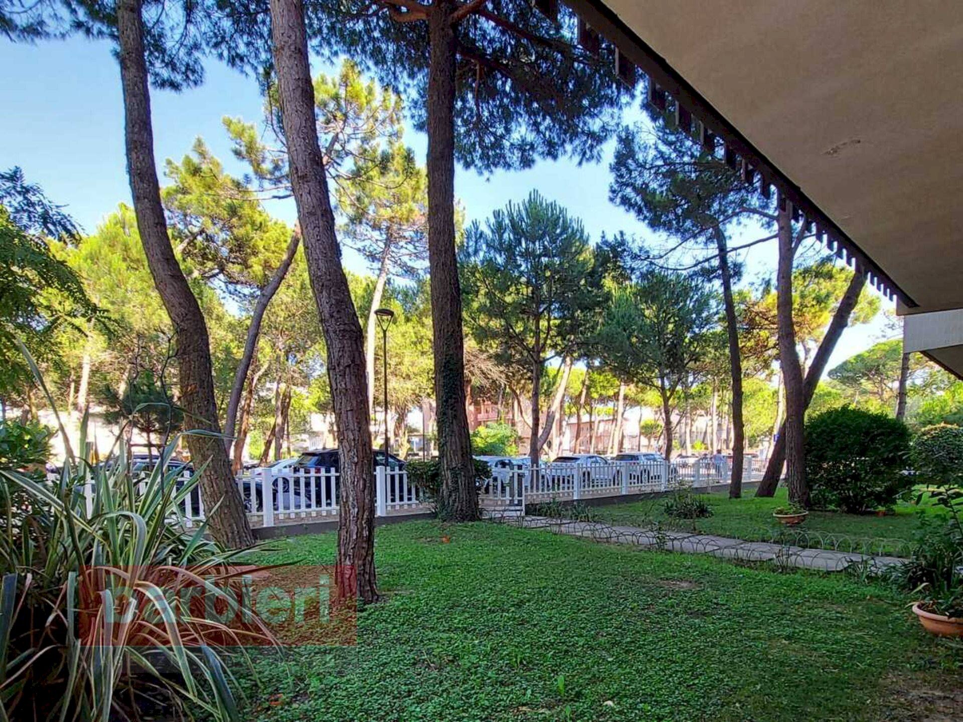 Foto 2 - Quadrilocale Anello del Pino
 
1, Cervia - foto 2