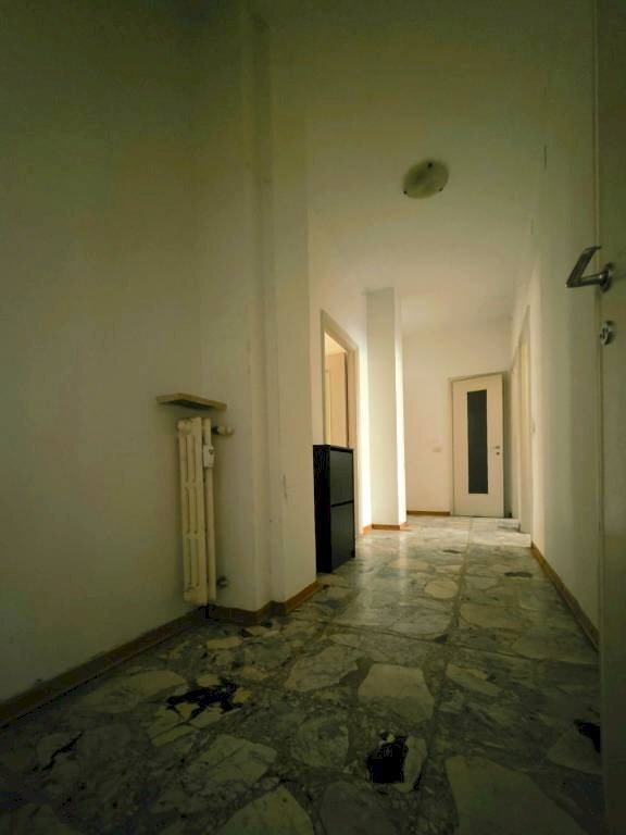 Corridoio - Apartment strada Aurelio Saffi, Parma - photo 3