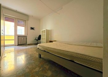 Camera da letto - Apartment strada Aurelio Saffi, Parma - photo 8