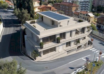 Foto 2 - Trilocale Via Aurelia
 
83, Andora - foto 2