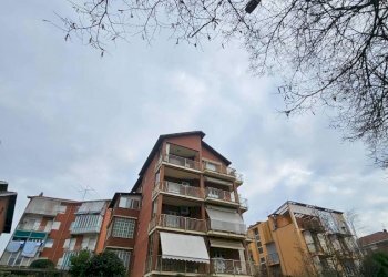 Facciata - Quadrilocale via Leonardo Bistolfi, 24, Asti - foto 2